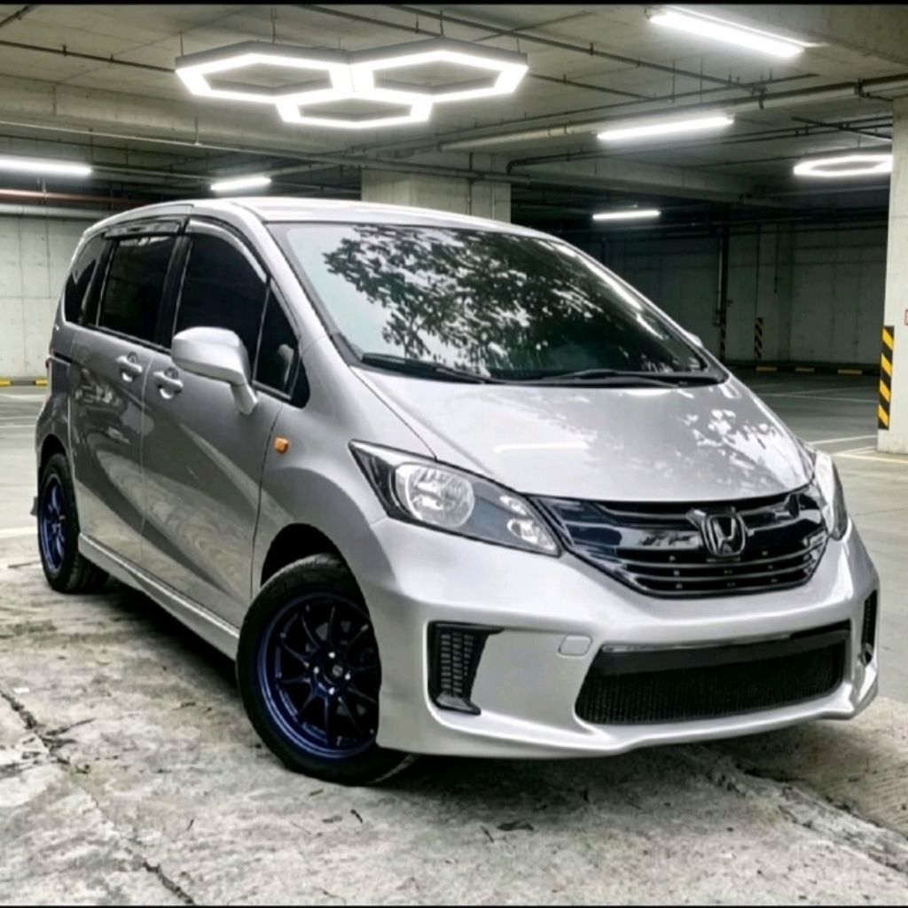 Bodykit honda freed hybrid full bumper / Plastik ABS Non Cat