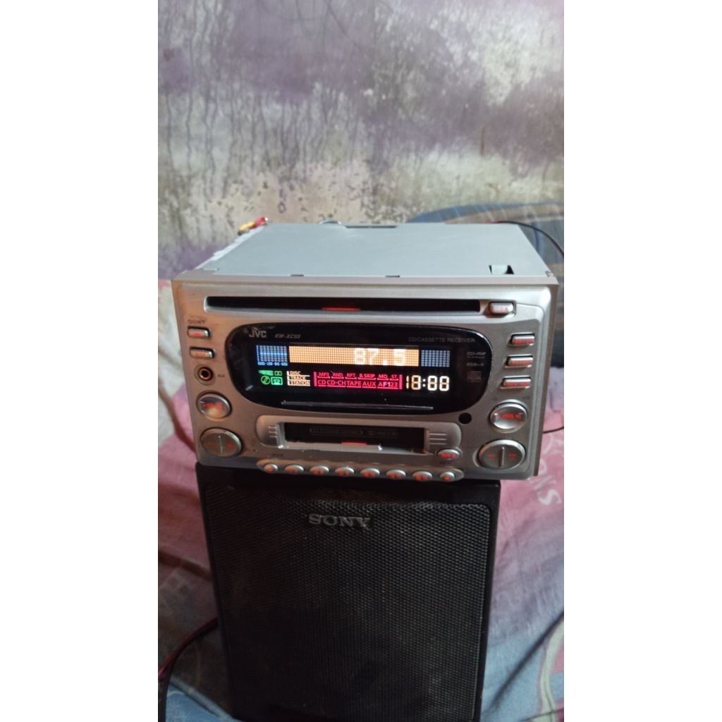 JVC Tape mobil cd,mp3 kaset dan radio.
