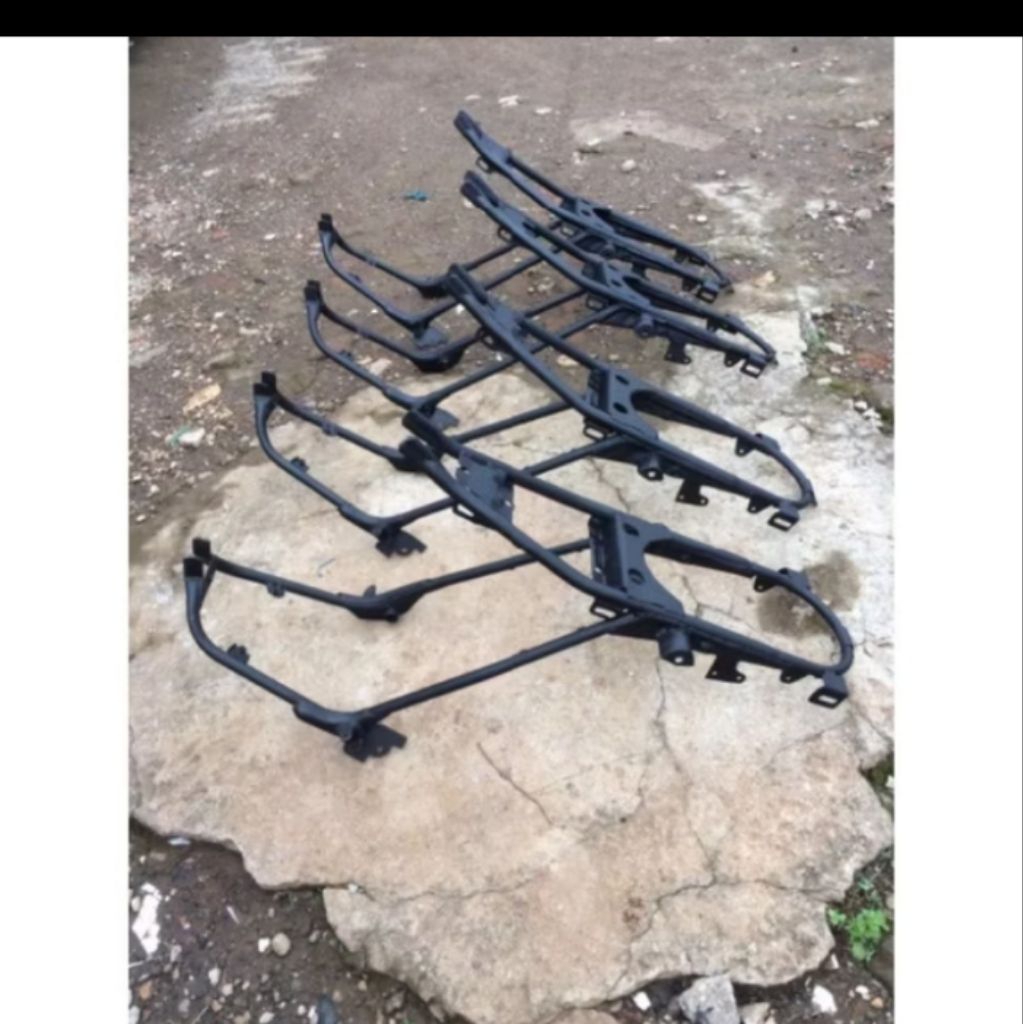 Rangka belakang repro Honda xl 125e