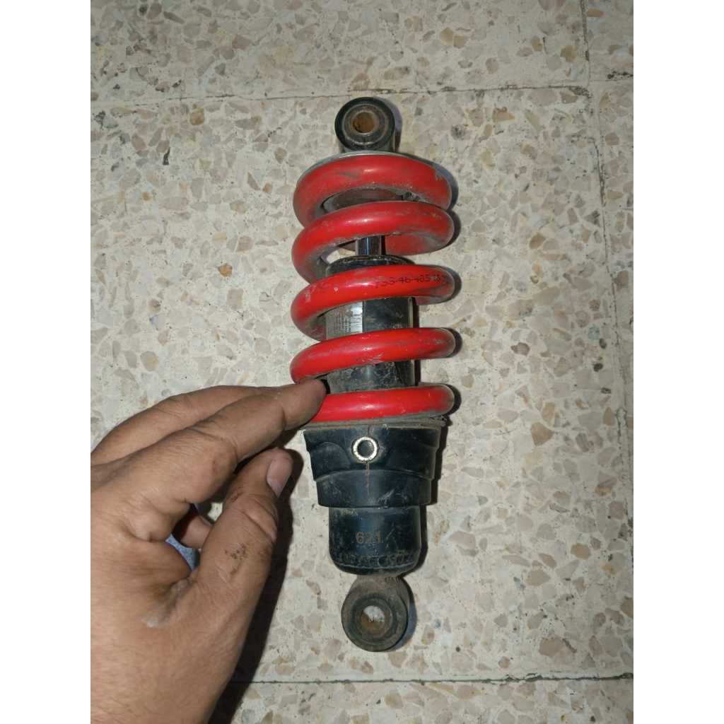 Shock ShockBreaker Belakang Variasi Yamaha Jupiter MX Old MX New ( bahan / perlu servis ) Bekas