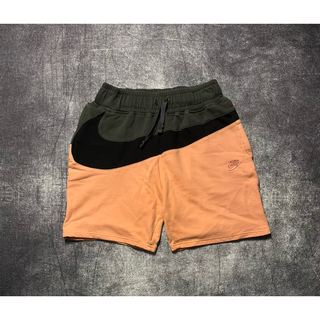 Celana Nike Bigswoosh