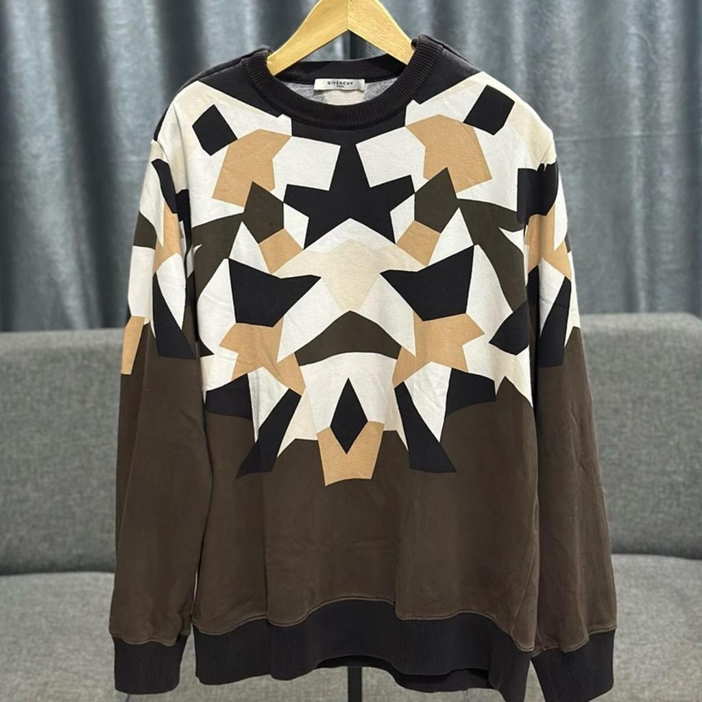 Givenchy Graphic Print Knit Sweatshirt