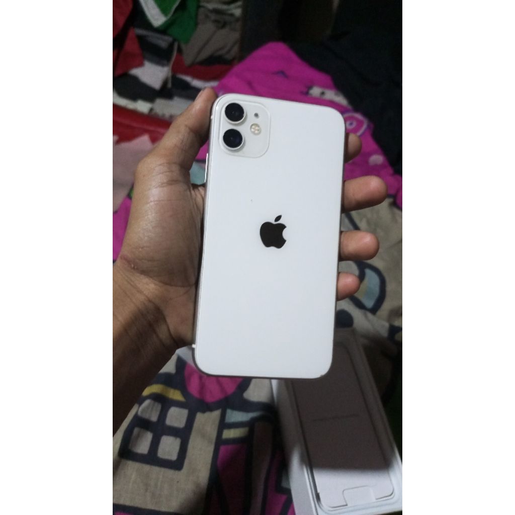 iphone 11 128Gb lock icloud