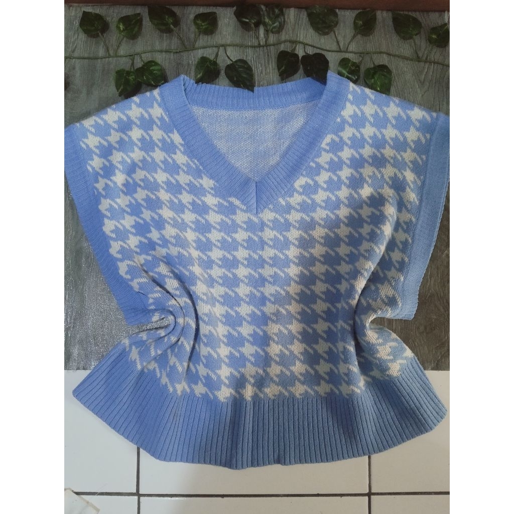 saya menjual preloved seharga Rp100 perak