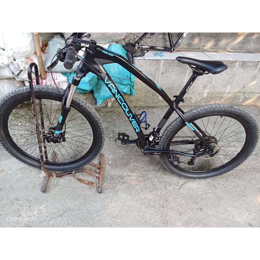 MTB police Vancouver Z12