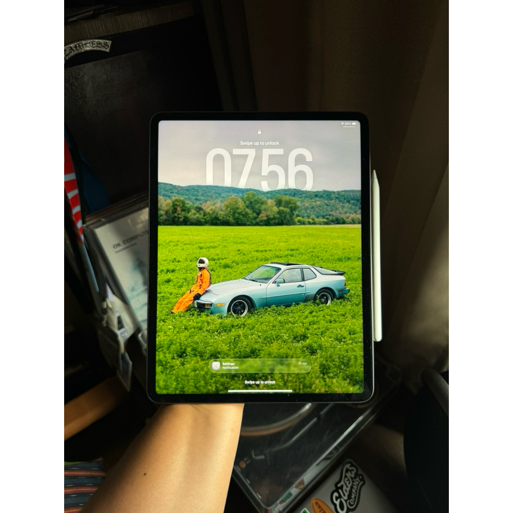 ipad pro 12.9 gen 5 M1 256gb wifi only + apple pencil gen 2