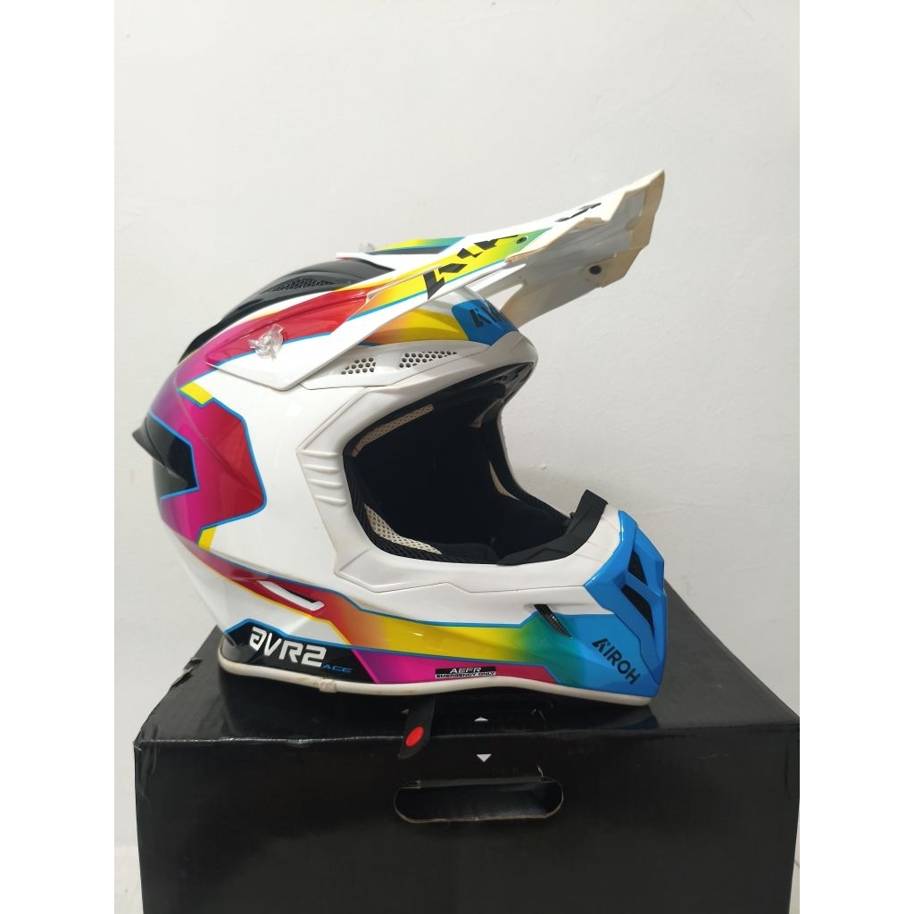 AIROH AVIATOR ACE 2