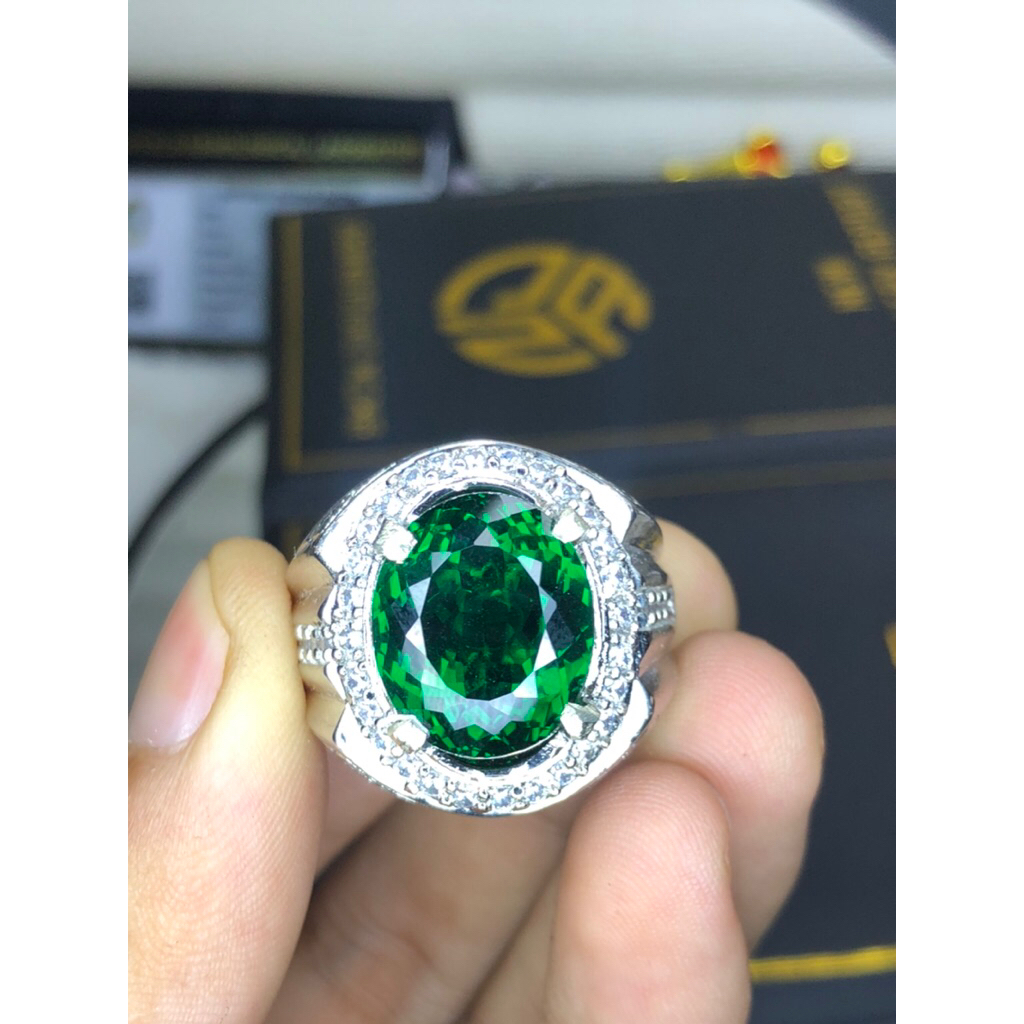 CINCIN BATU NATURAL TSAVORITE GARNET MEMO LAB