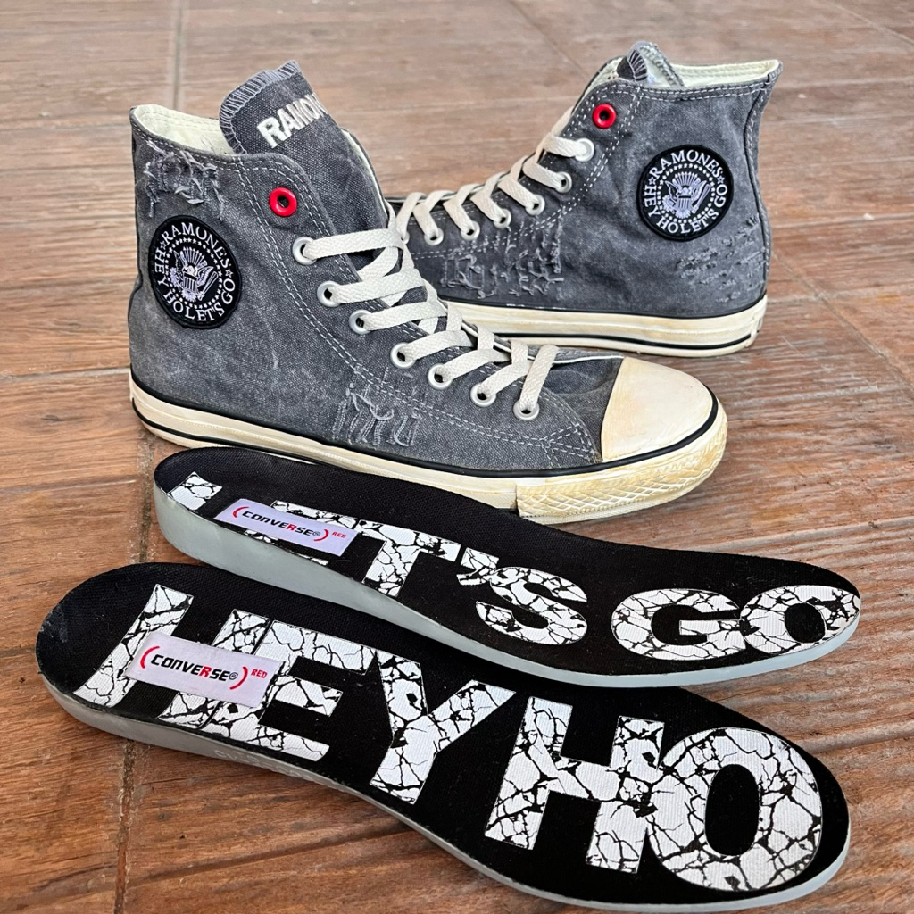 Converse CT hi x Ramones product red