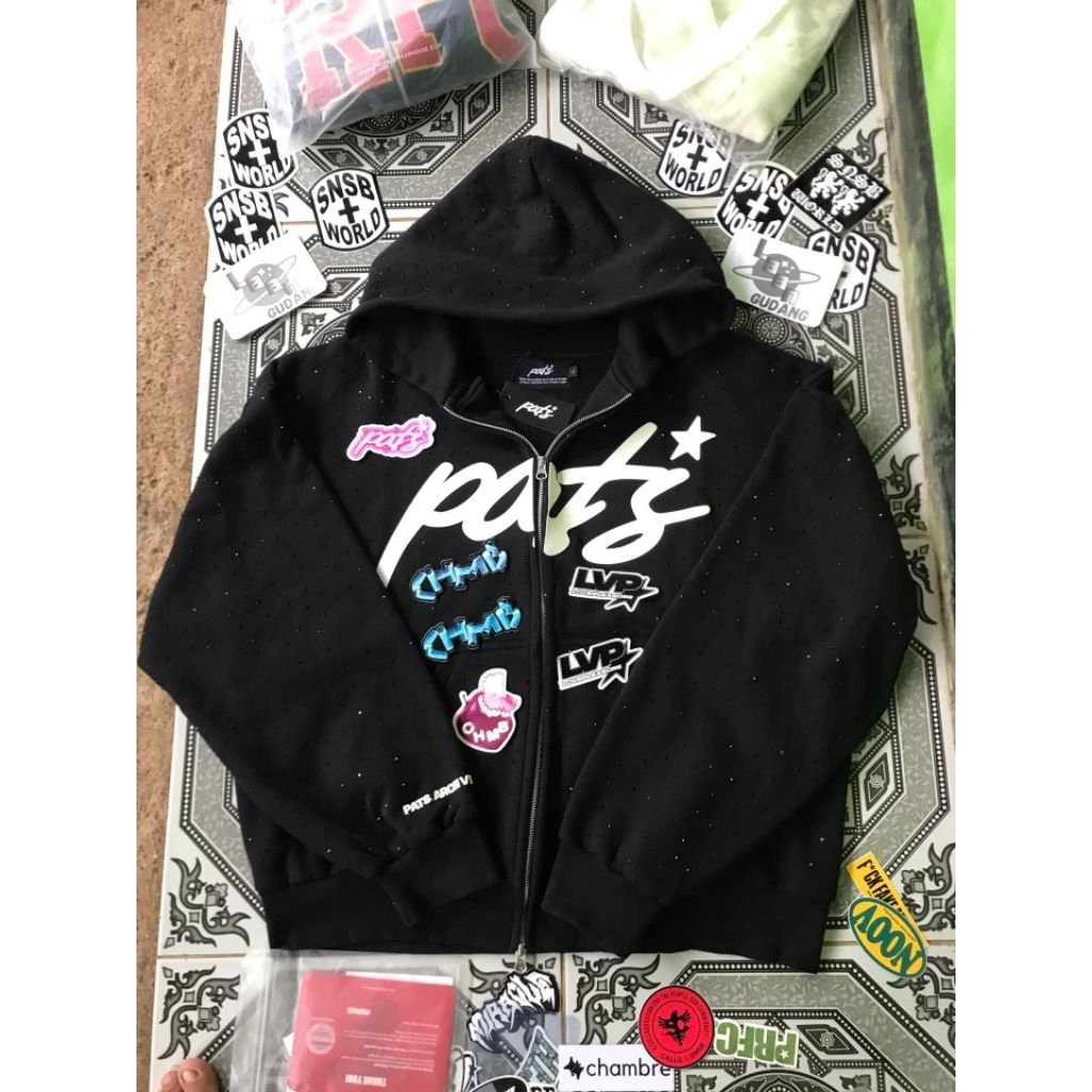 PATS-ZIP-SIZE L
