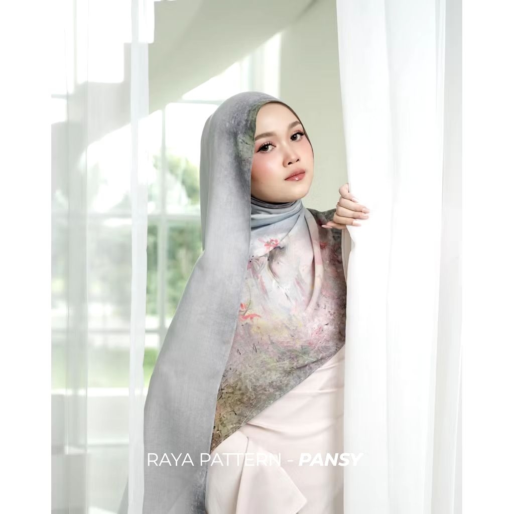 hijabqa raya pattern pansy (baru bukan preloved)