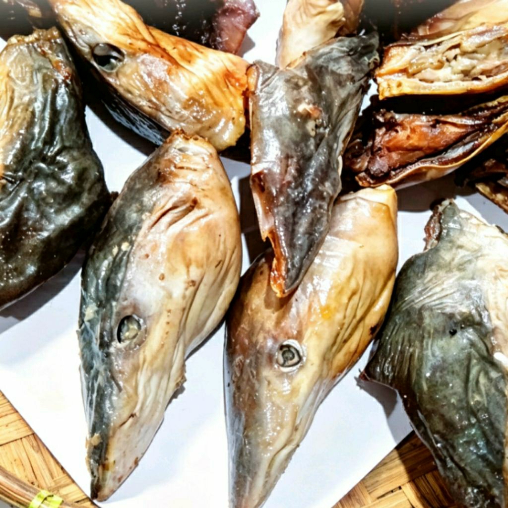 kepala ikan asap cucut premium