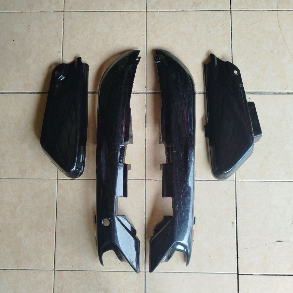Cover Body Bodi Belakang Tutup Aki Astrea Grand Legenda Impressa Hitam Original AHM