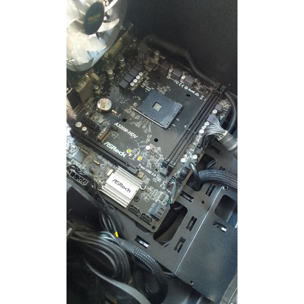 Motherboard a320m asrock hdv
