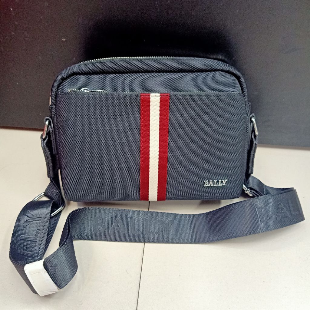 Tas Bally Tas Selempang crossbody bag import