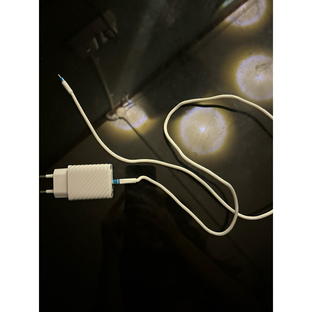 Kivee charger type c 30w preloved