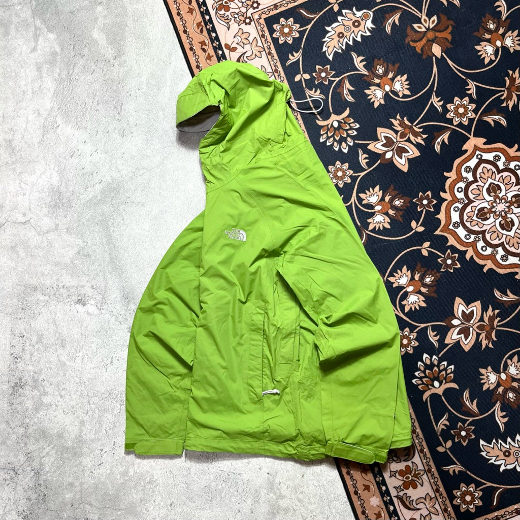 Jaket outdoor The North Face hyvent Dt