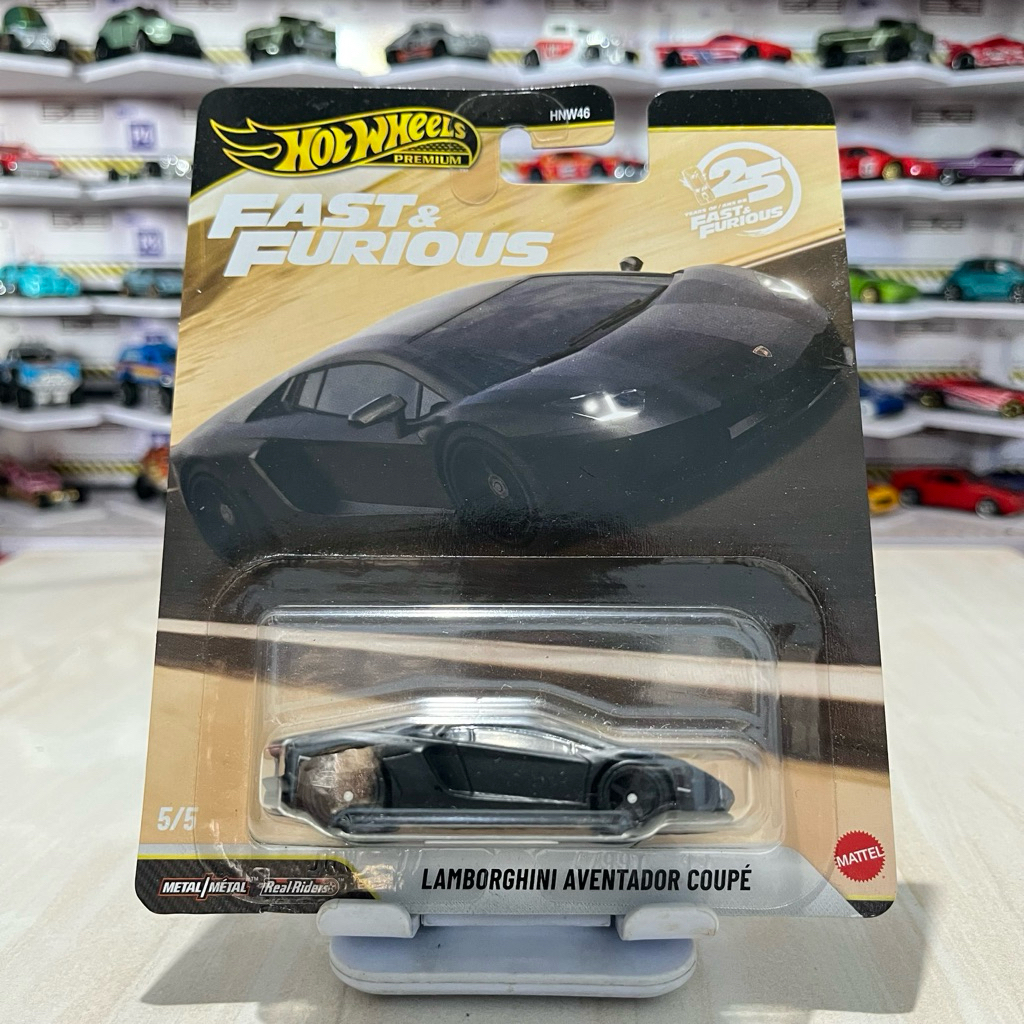 Hotwheels Premium Lamborghini Aventador Coupe