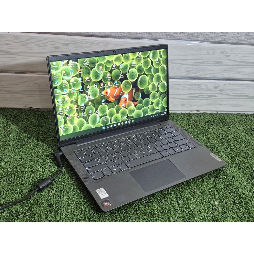 Lenovo IP 5 14ARE05 AMD Ryzen 5 4500 Ram 8 Gb Ssd 512 Gb Amd Radeon Graphics Layar 15 "FHD