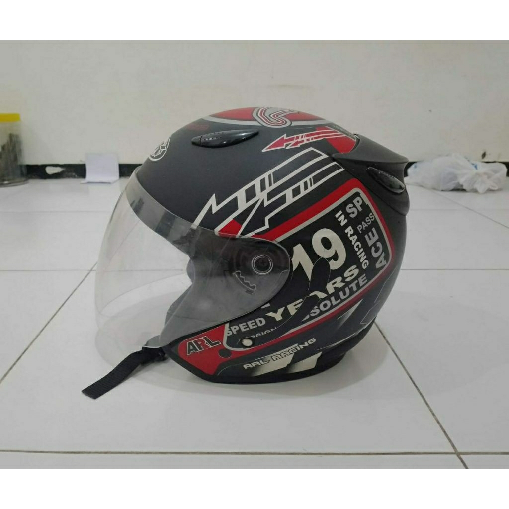 Helm merk FNK
