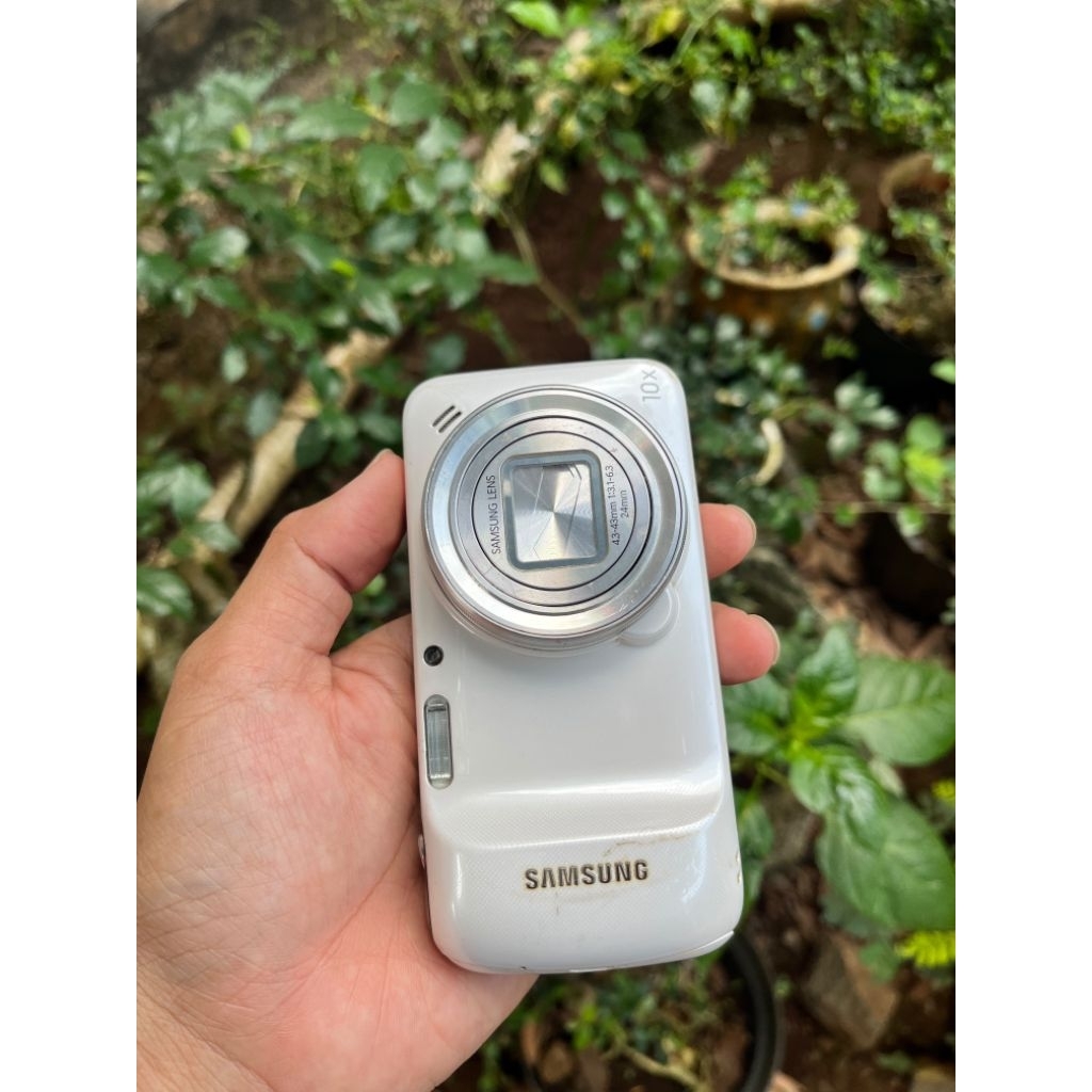 Samsung S4 Zoom