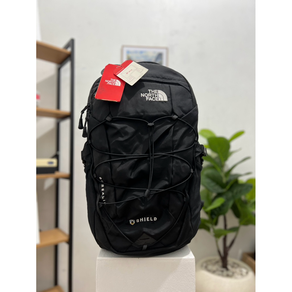 The North Face Borealis Shiled Backpack-Black