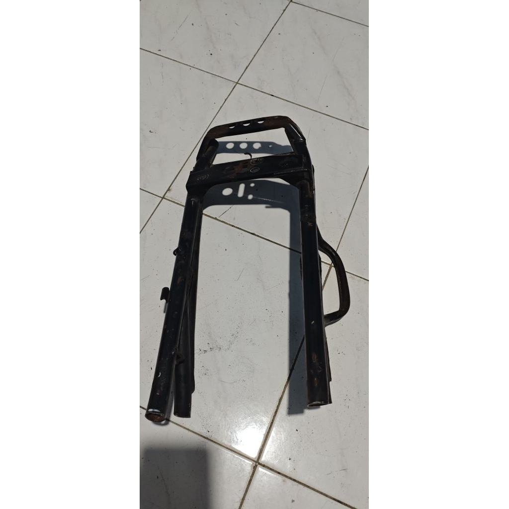 potongan rangka belakang scorpio