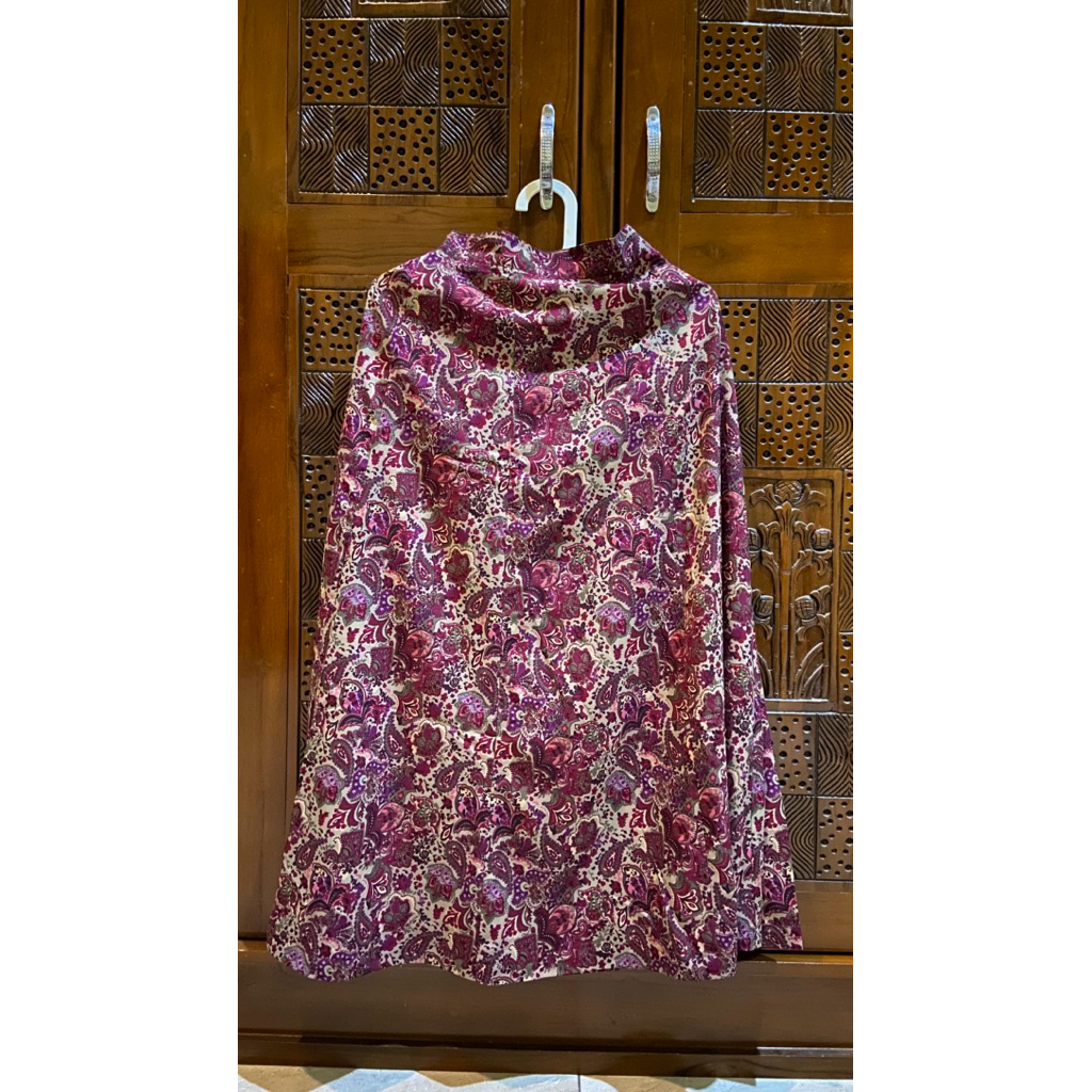 (Preloved) Rok Wanita Motif Batik Modern Warna Pink Fanta
