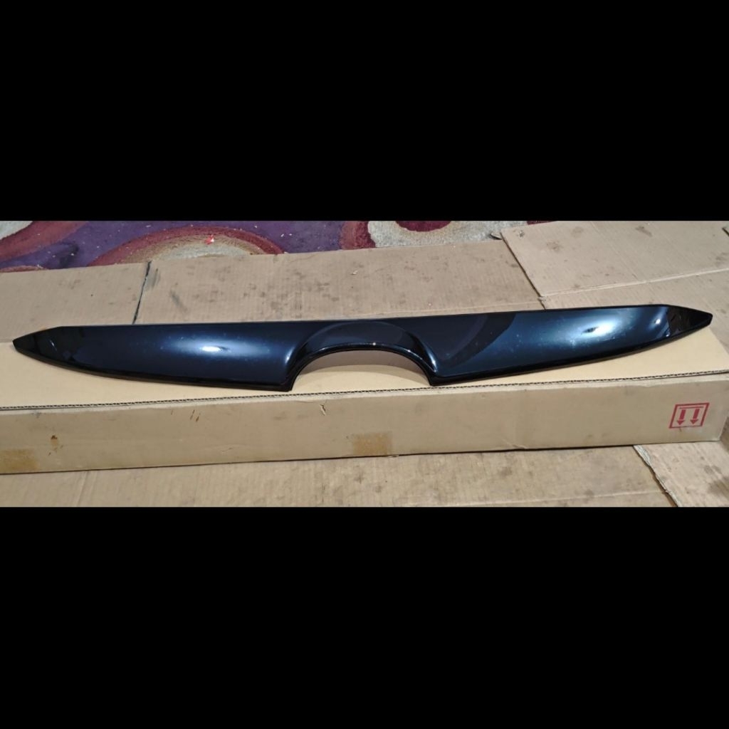 Lis list moulding grill atas mazda CX5 CX-5 2012 - 2015 original BNIB