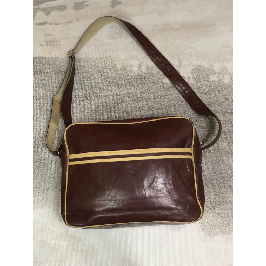 Fred perry classic shoulder bag / vintage fred perry sling bag