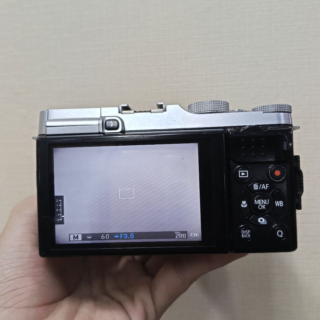 kamera mirorrless Fujifilm xm1 kit lens mulus murah