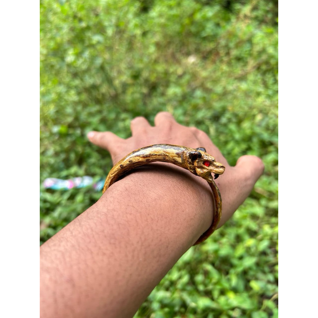 Gelang Akar Bahar Ukir Macan