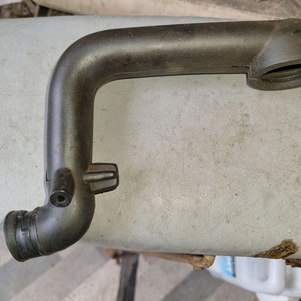 selang filter udara mercedes benz W124