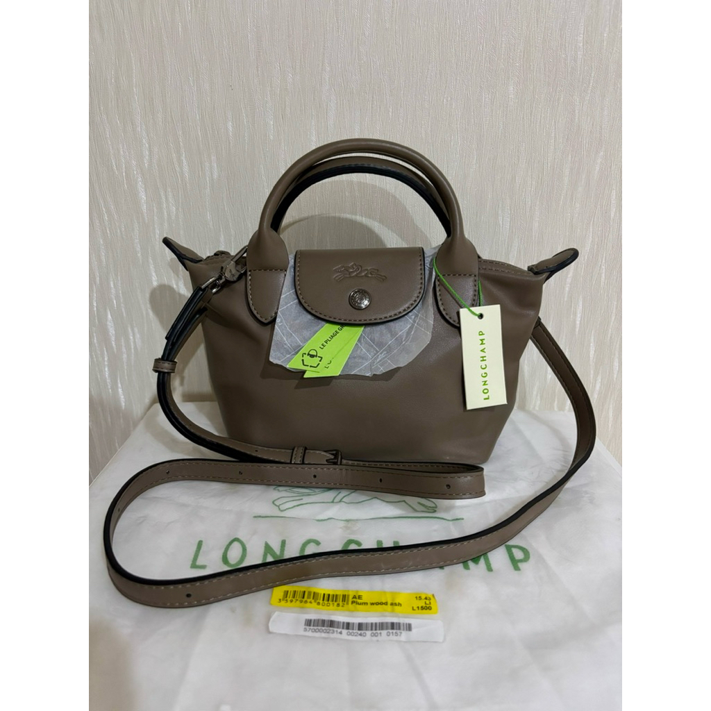 LC La Pliage Cuir Plum Wood Ash (Taupe) XS