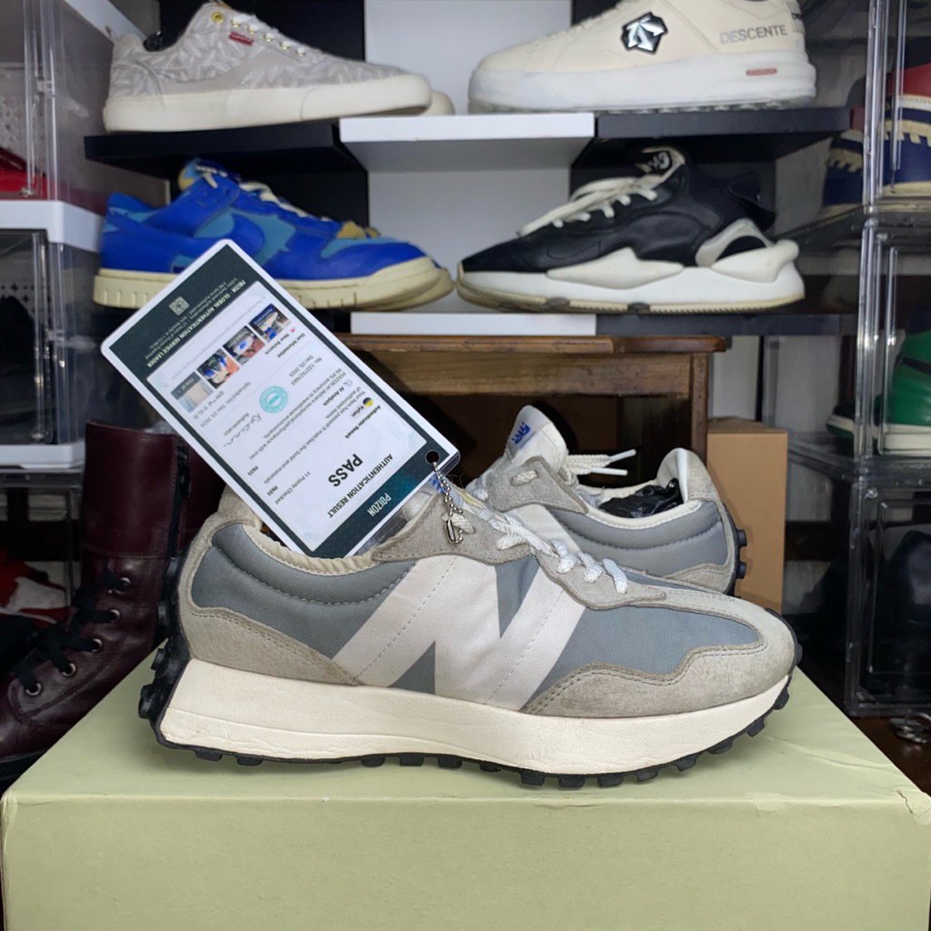 Nb 327 ‘White Grey’ size 42/26.5