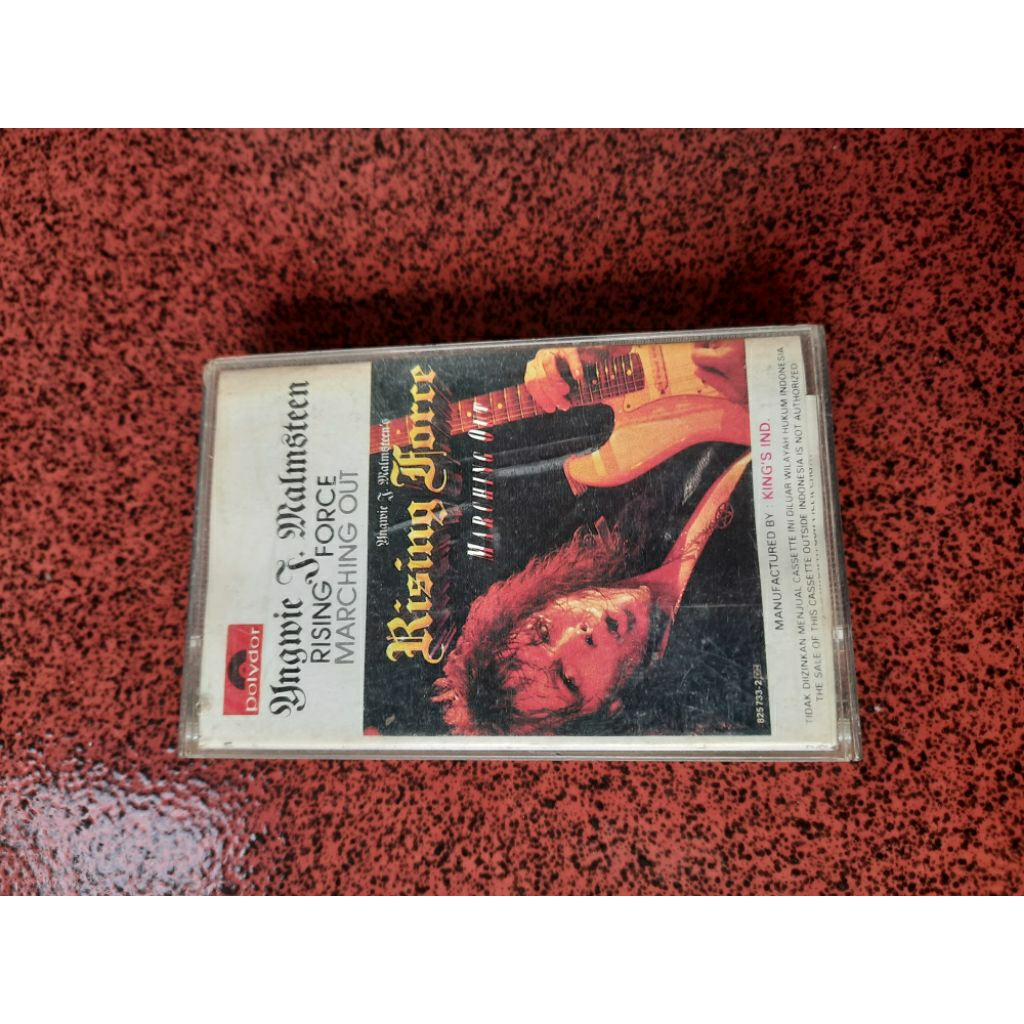 Kaset Yngwie Marching Out