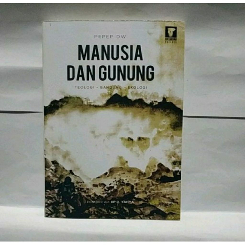 Manusia dan gunung pepep dw