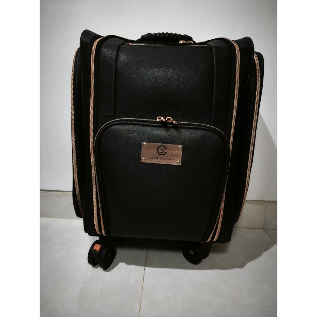 PRELOVED KOPER MAKEUP CATHIE STUFF