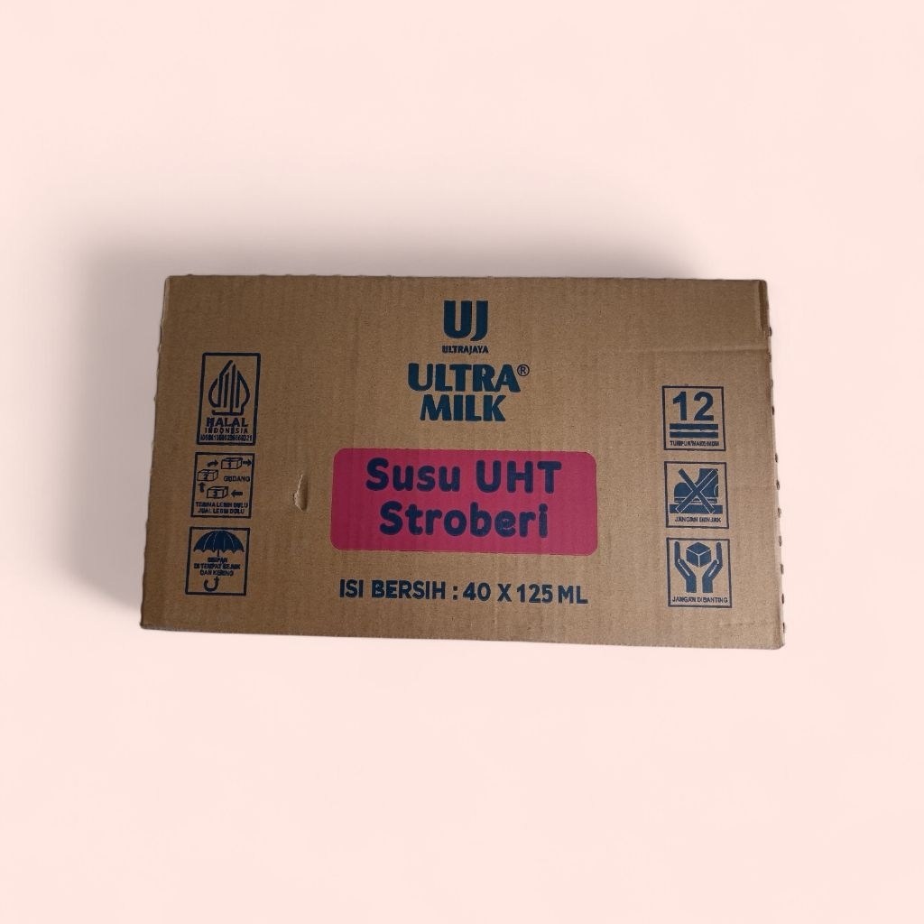 Susu UHT Stroberi Ultra Milk 1karton