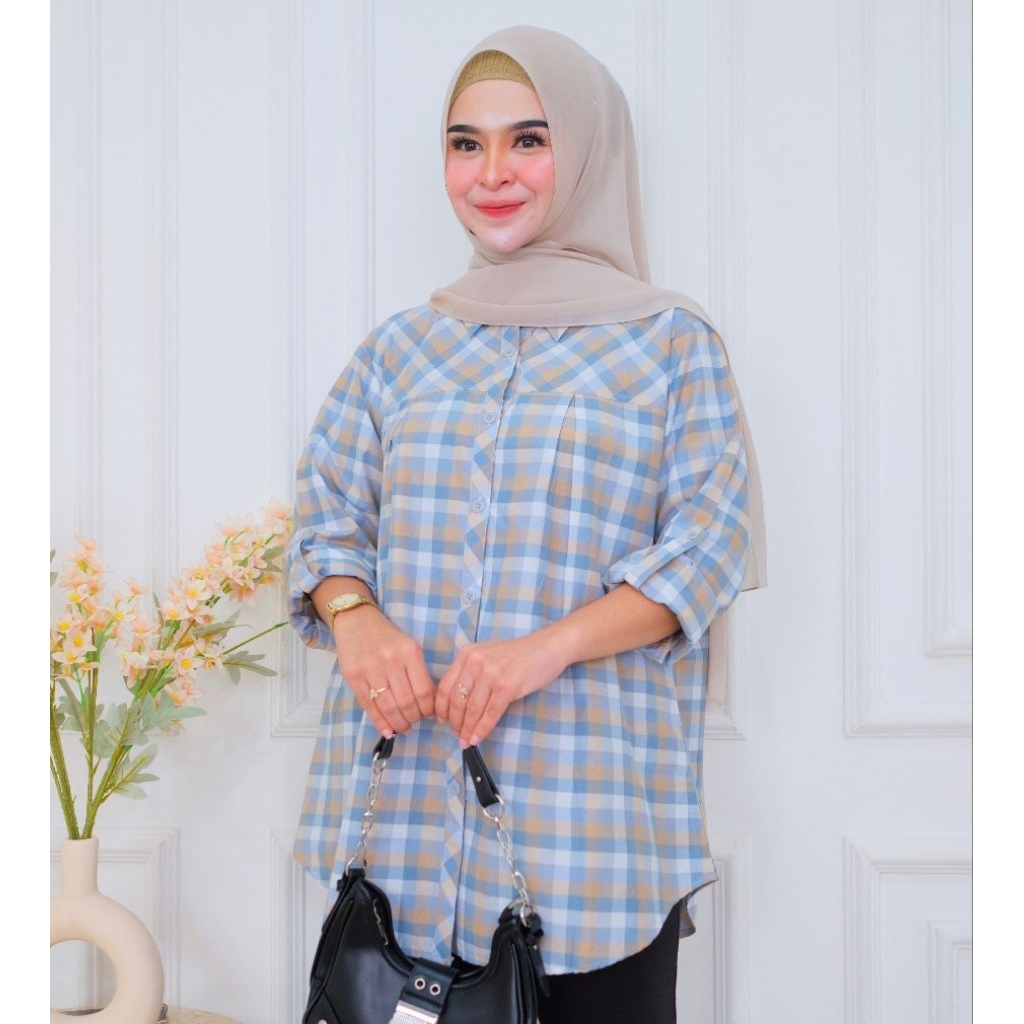 kemeja wanita kekinian/blus motif kotak