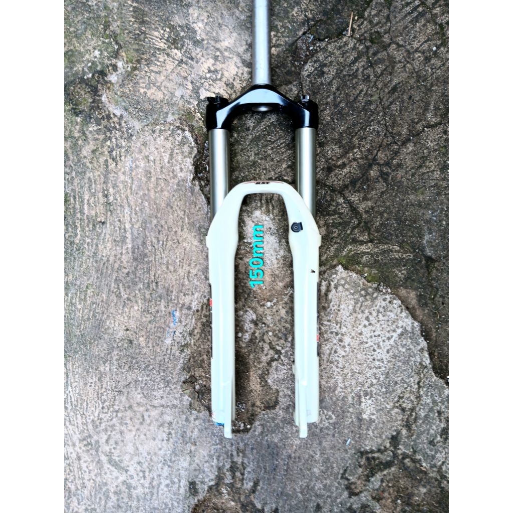 Fork RST First Air 150mm