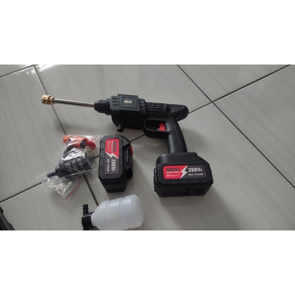 alat cuci motor baterai