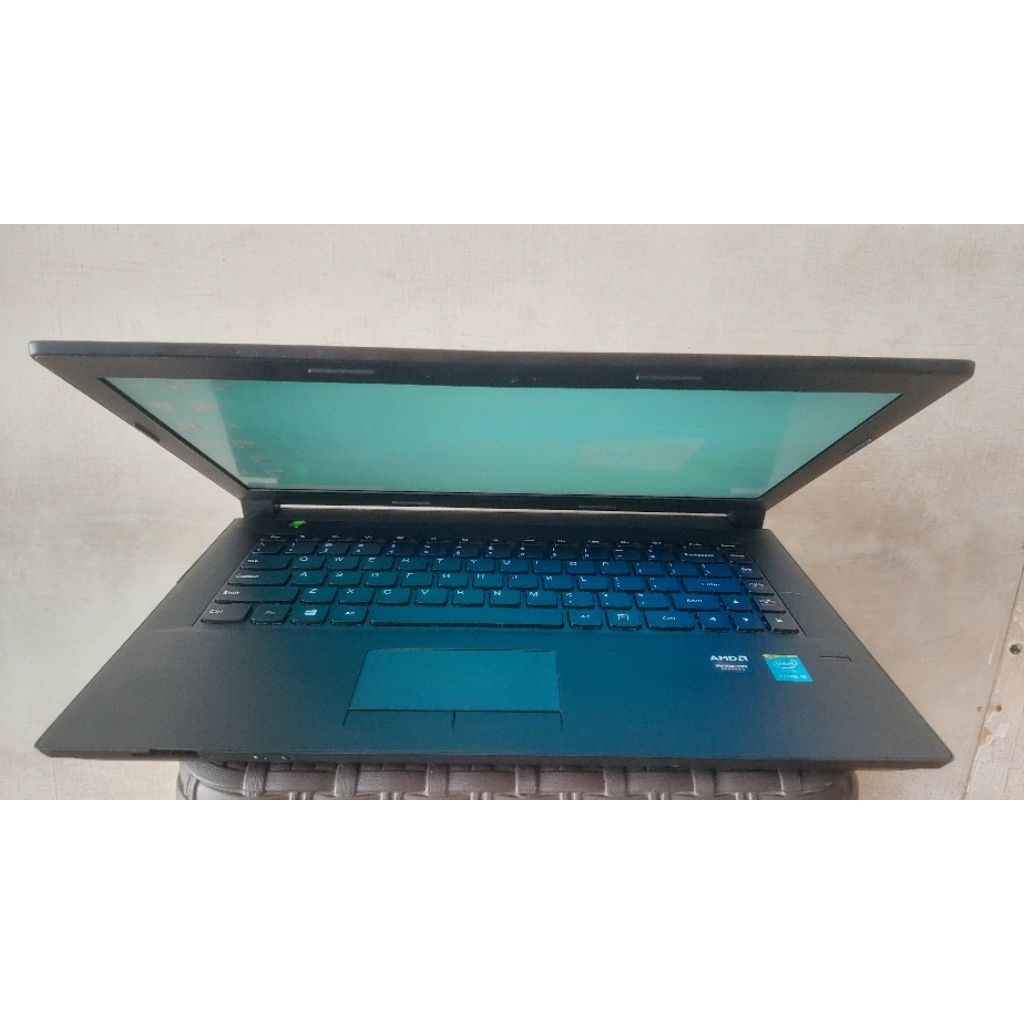JUAL LAPTOP LENOVO B40-70 INTEL CORE i5-4210U VGA AMD RADEON HD 8500M RAM8GB HDD500GB BERGARANSI