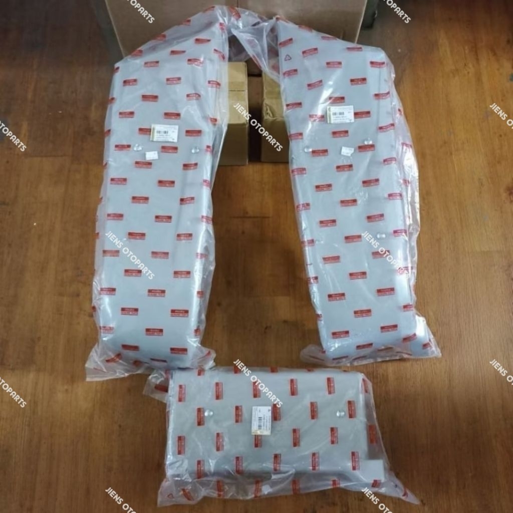 BEMPER BELAKANG/TANDUK BEMPER/KUPINGAN BEMPER BELAKANG PANTHER