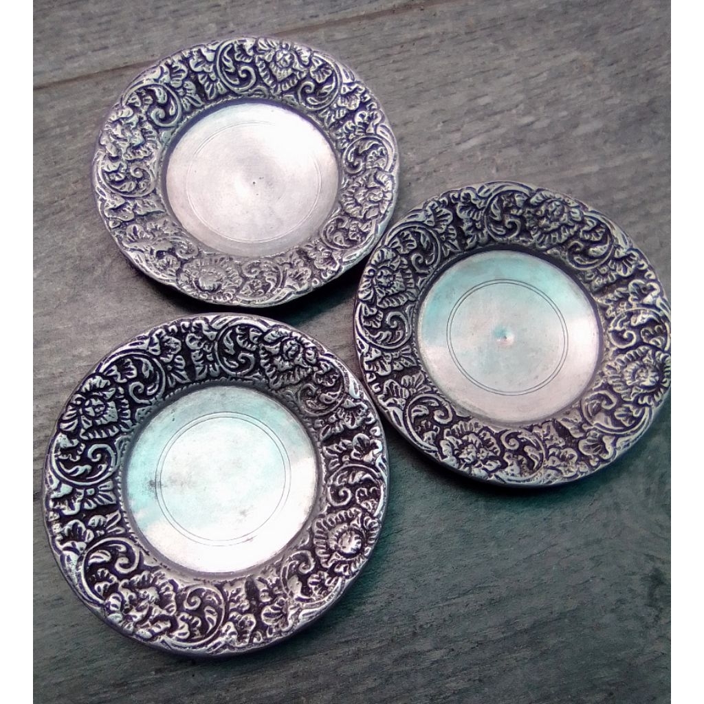 3 Buah Piring Hias Pisin Antik Kuno Langka Besi
