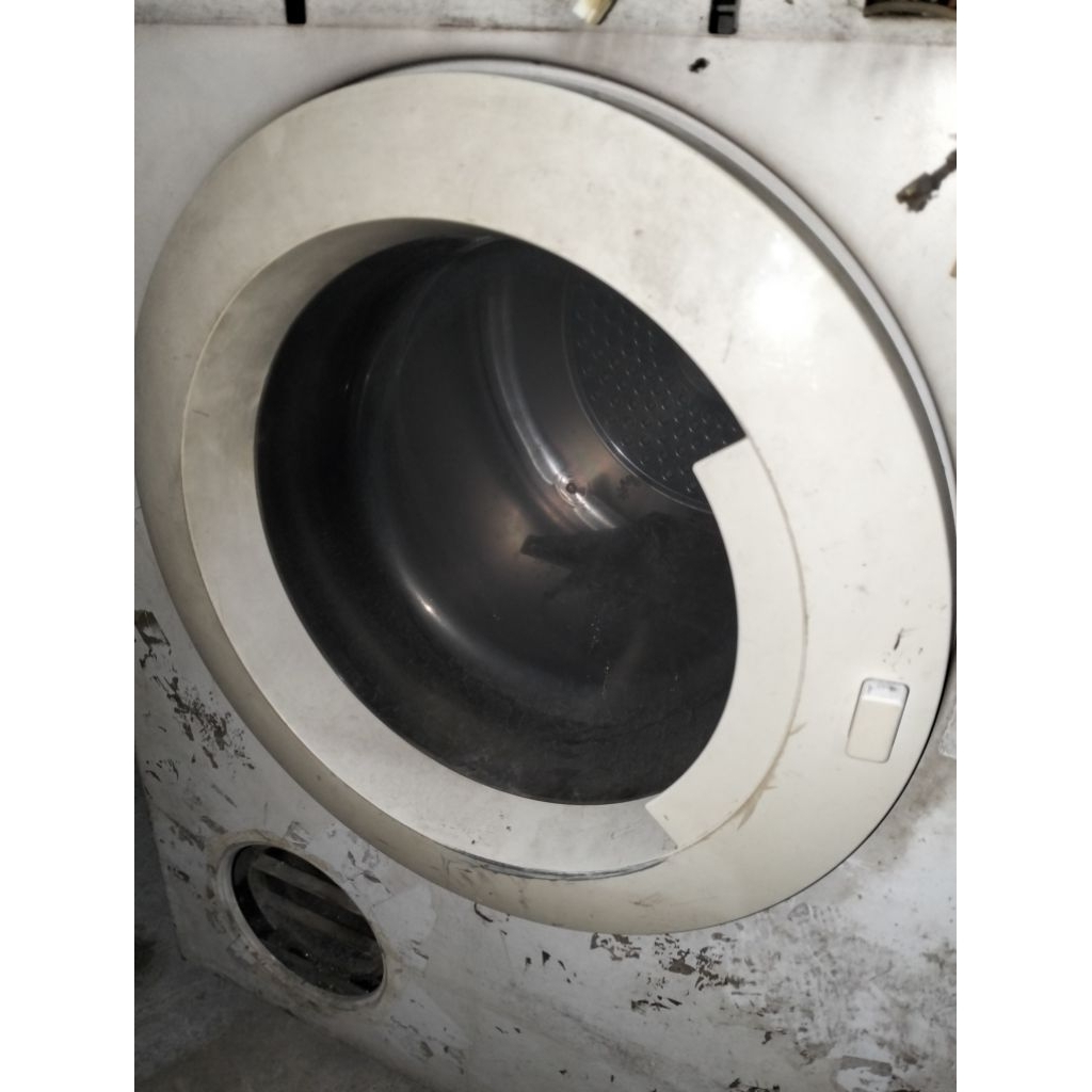pintu dryer electrolux