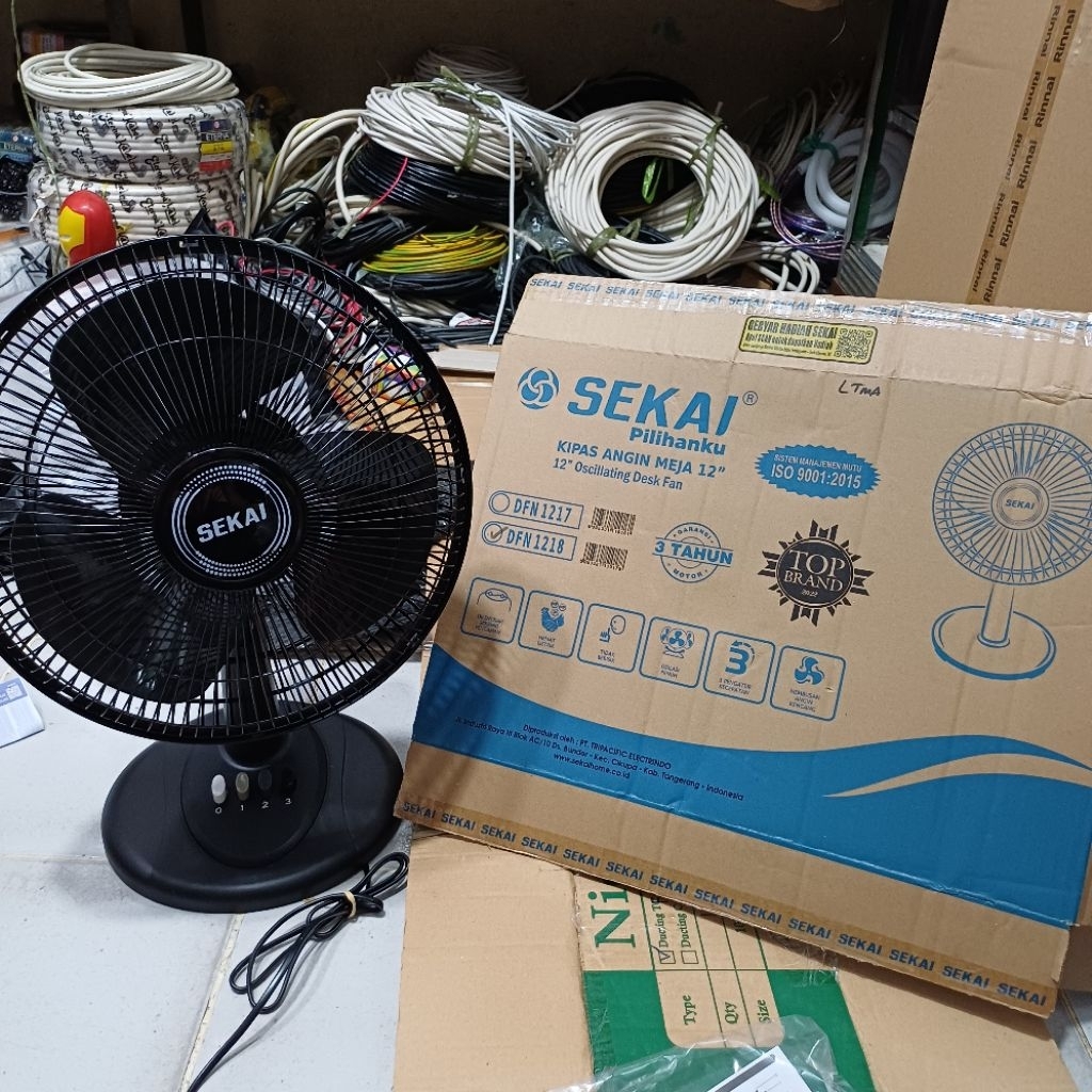 Sekai Kipas angin duduk 12 inch hitam dfn 1218