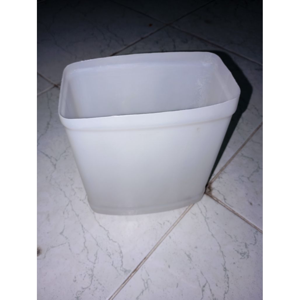 jerigen 4 liter sudah dipotong