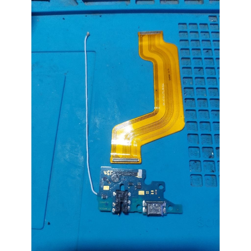 Fleksibel Cas Board Charger dan Fleksibel boot Samsung A71 Ori Copotan