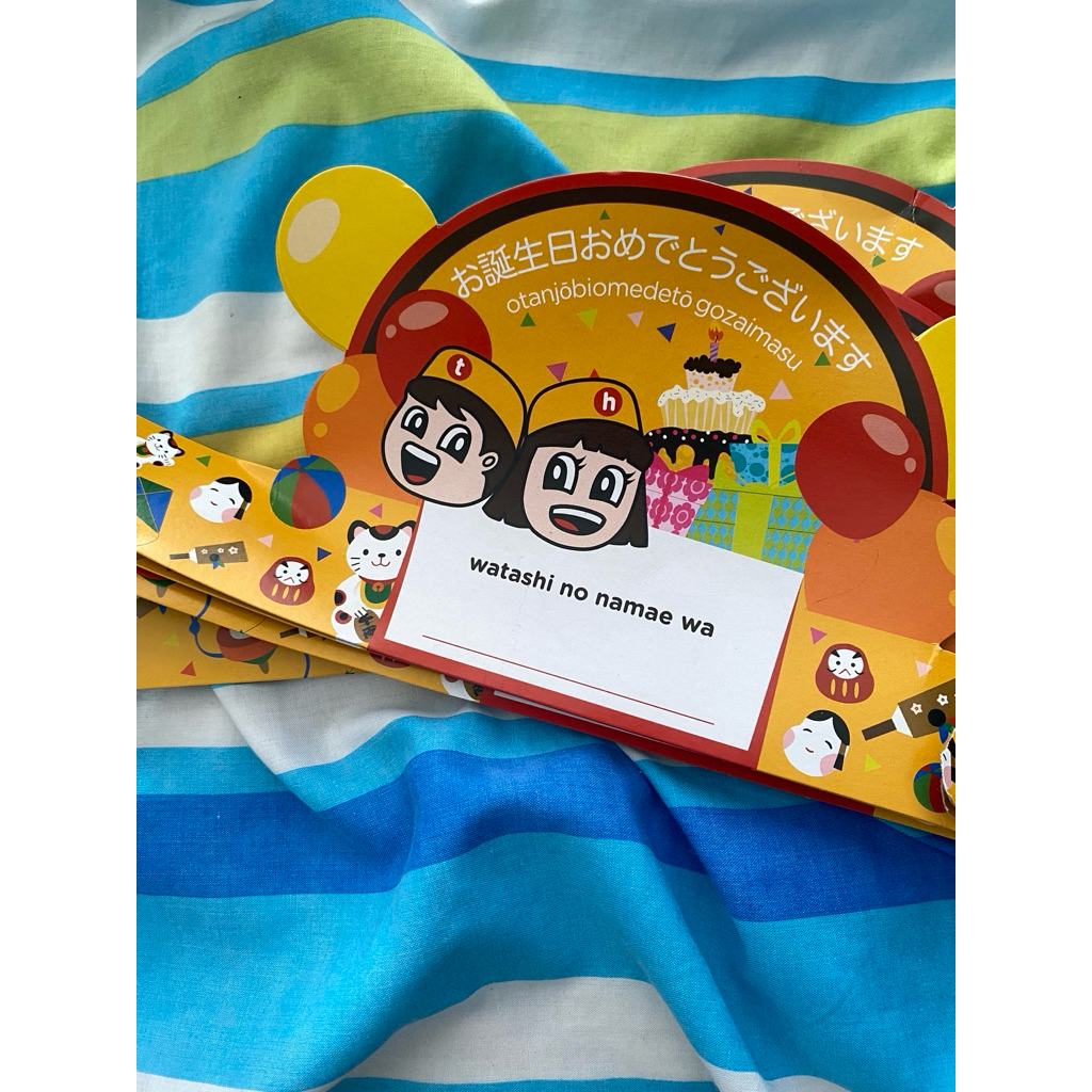 topi ultah kertas hokben